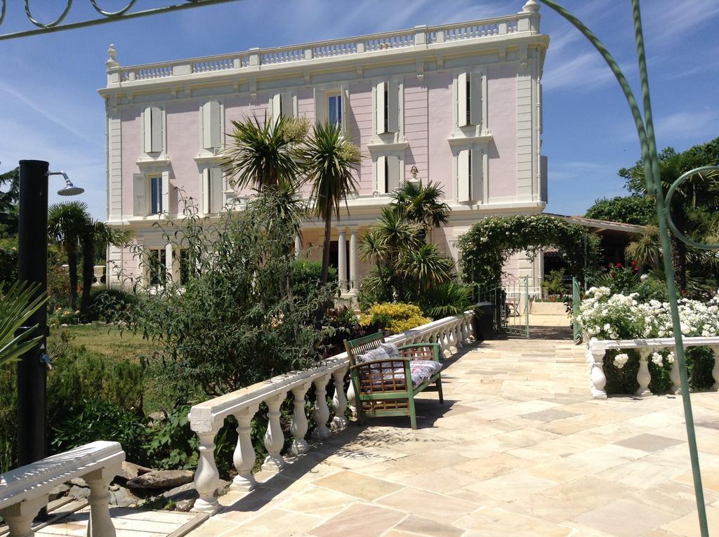 Hotel Chateau La Roque Margaux Servian Exterior foto